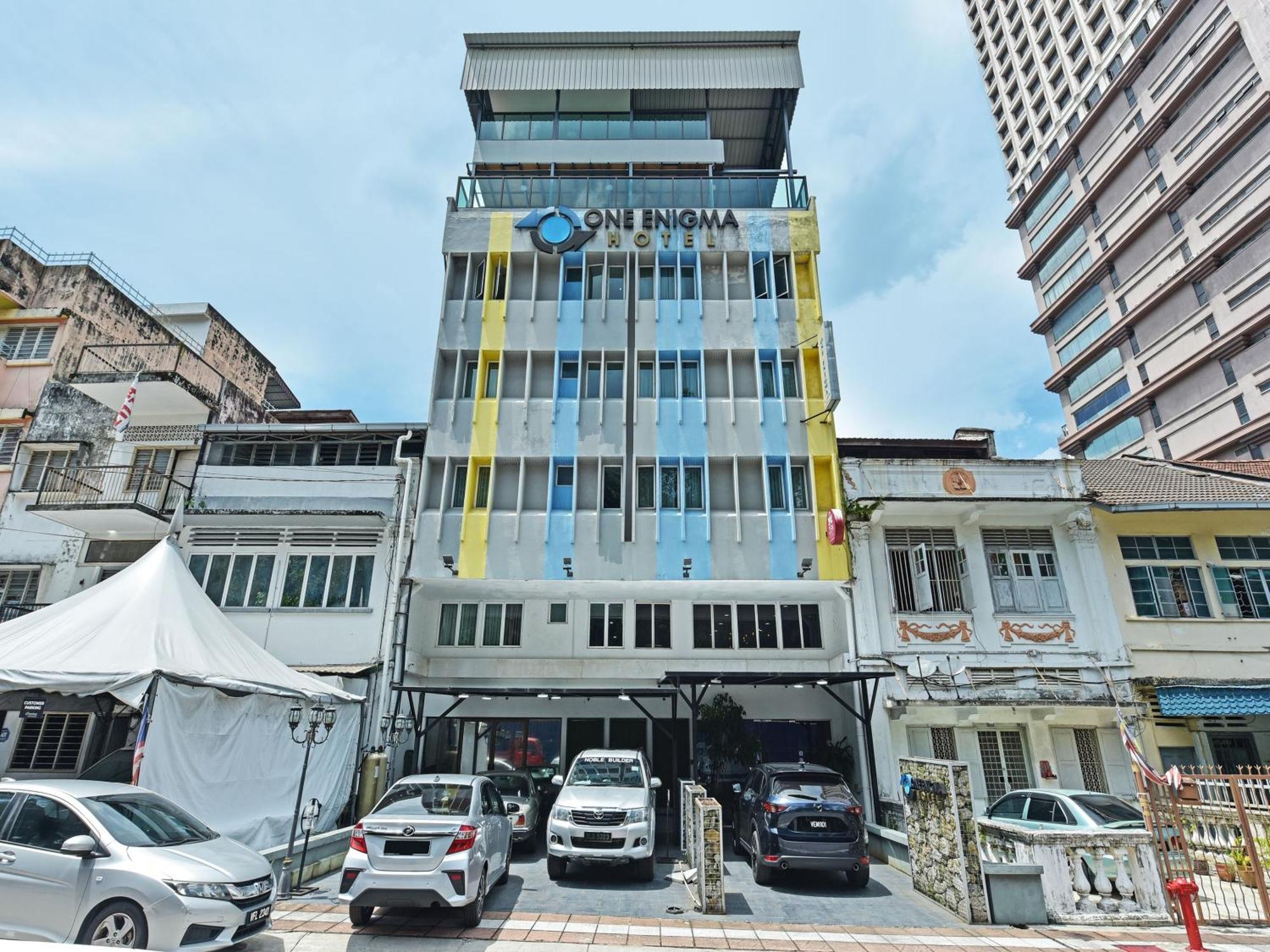 Oyo 91009 One Enigma Hotel — Photos 1